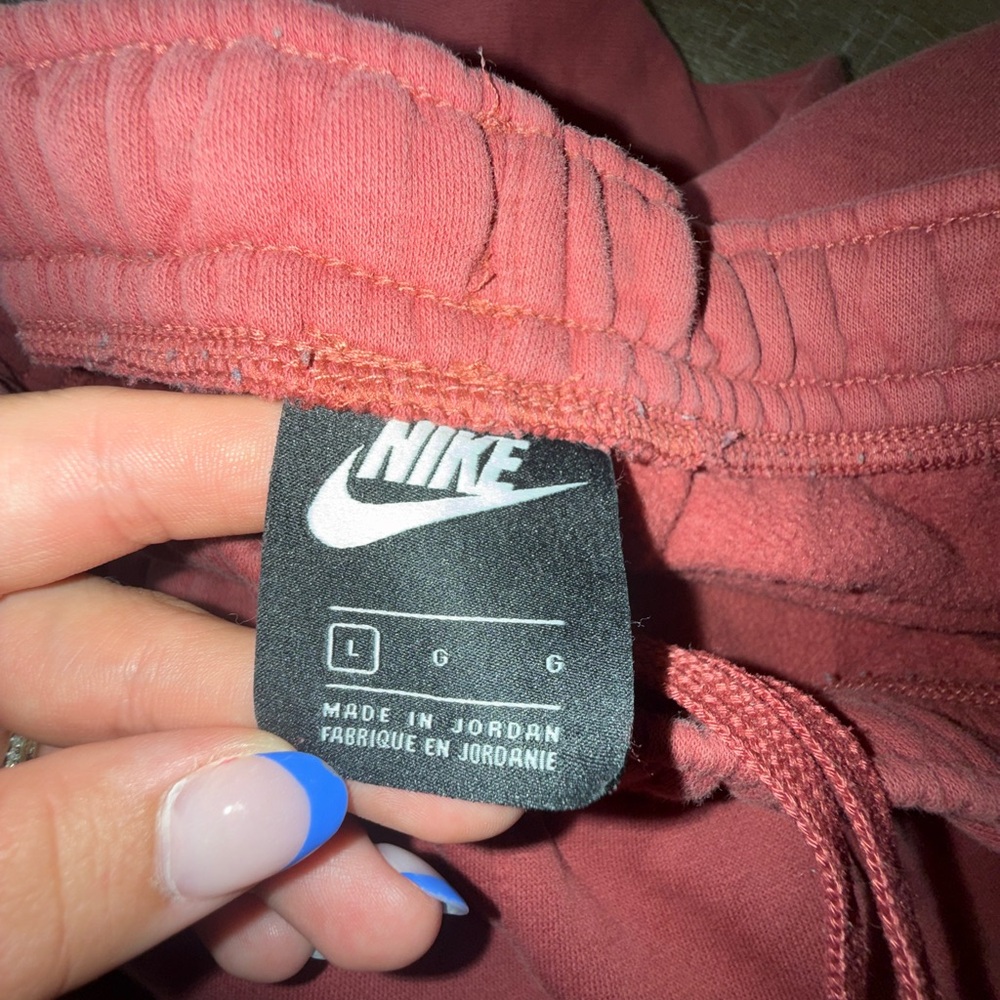 Nike (Large) Red Jogger Sweatpants - Picture 5 of 6